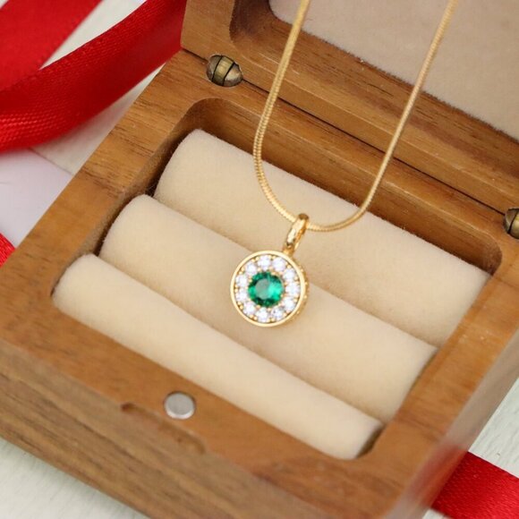 "Green Crystal Halo Pendant in Rose Gold – Round Design, XPPT1596 - Picture 8 of 10